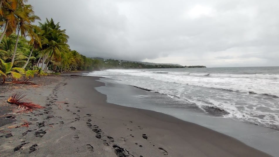 Guadeloupe - Plage Noir
